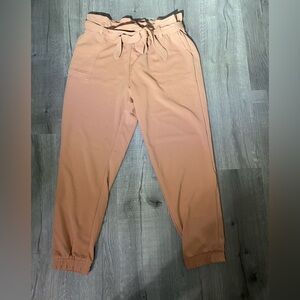 No commet NY . LA peach light wear pants with removable bow tie belt